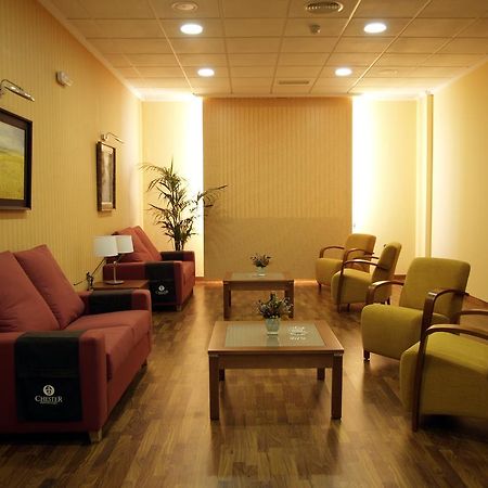 Hotel Isur ييرينا المظهر الداخلي الصورة