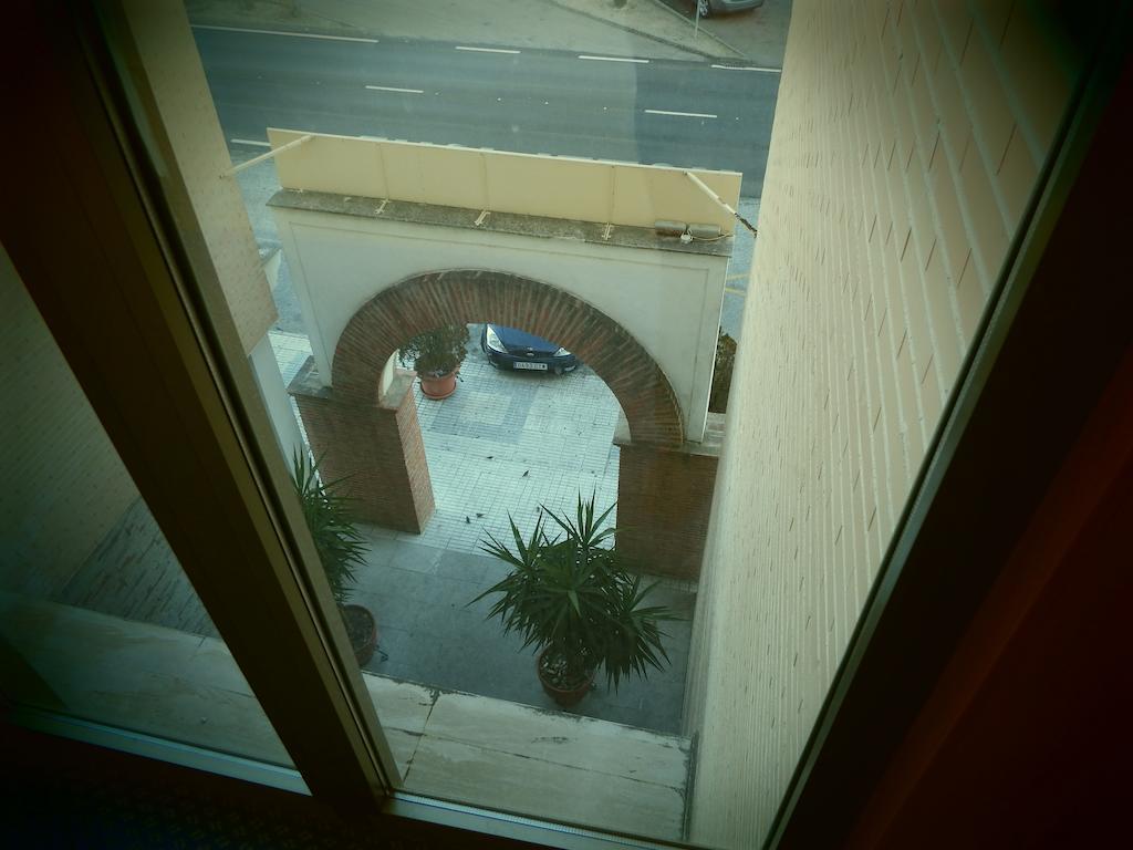 Hotel Isur ييرينا المظهر الخارجي الصورة