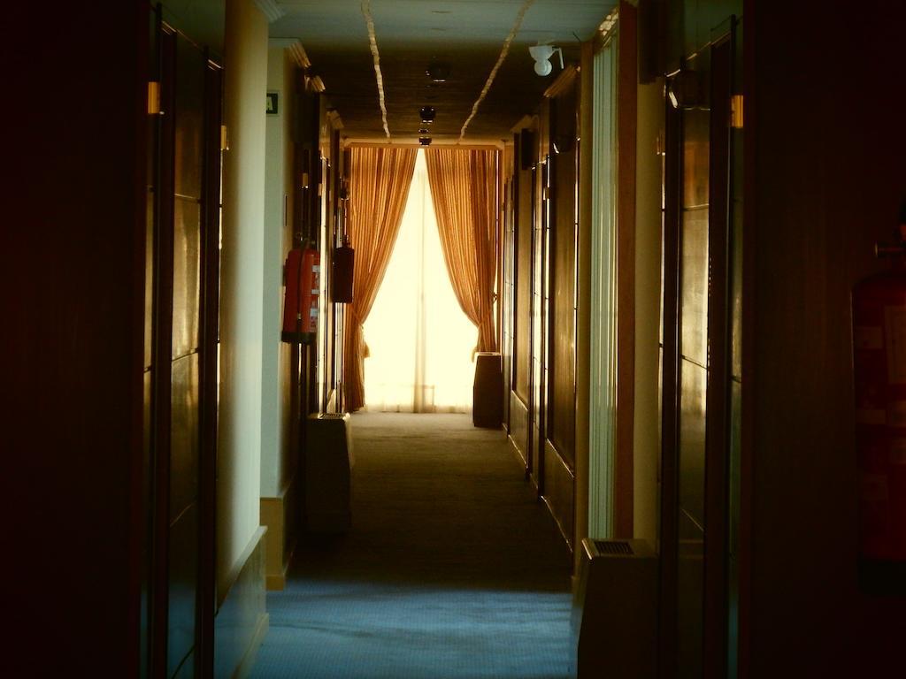Hotel Isur ييرينا المظهر الخارجي الصورة