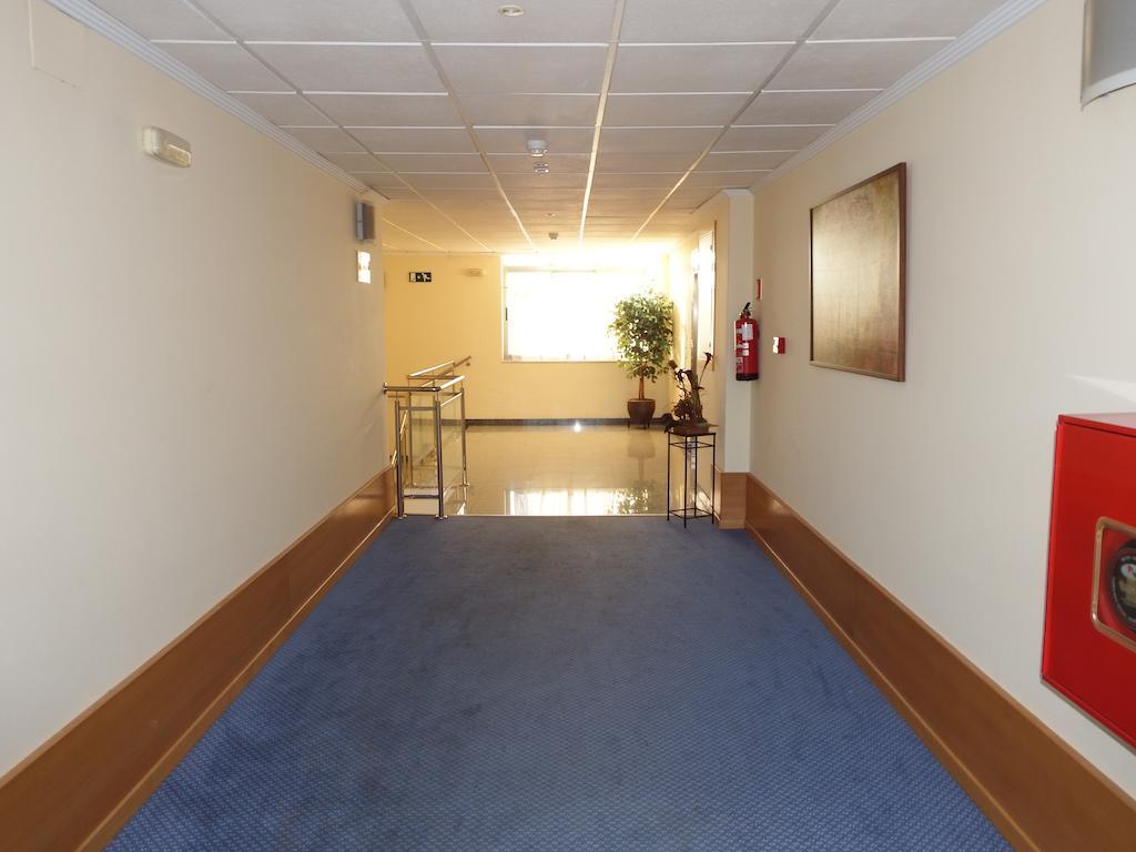 Hotel Isur ييرينا المظهر الخارجي الصورة