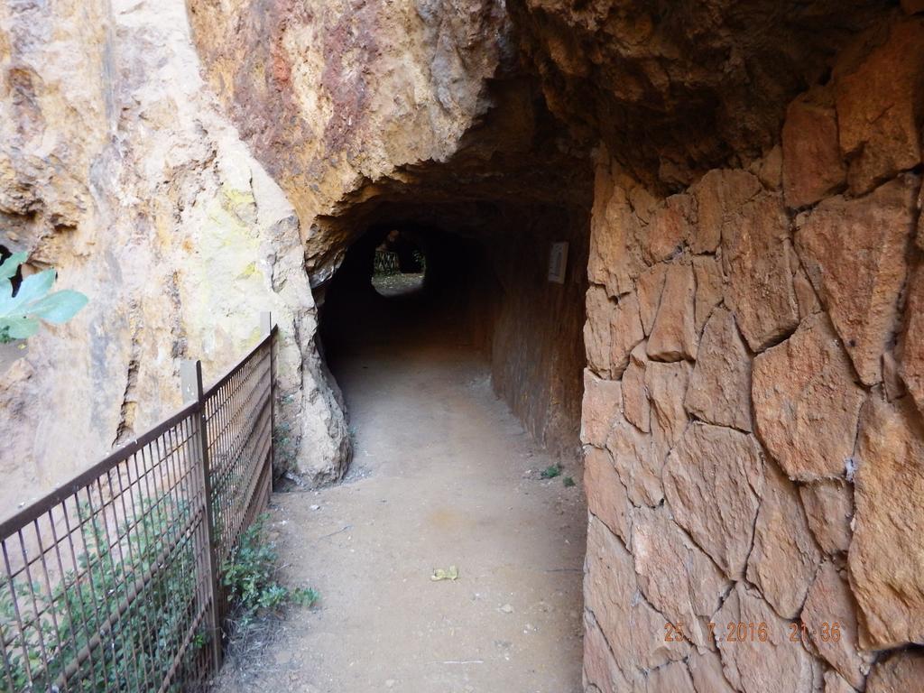 Hotel Isur ييرينا المظهر الخارجي الصورة