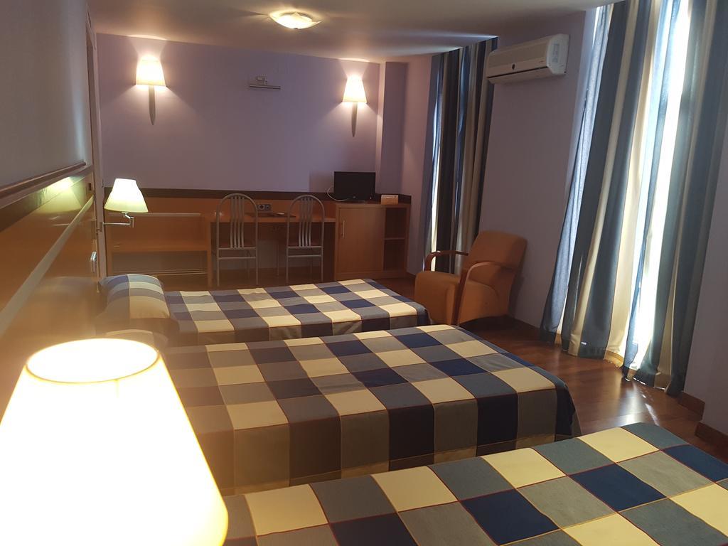 Hotel Isur ييرينا المظهر الخارجي الصورة