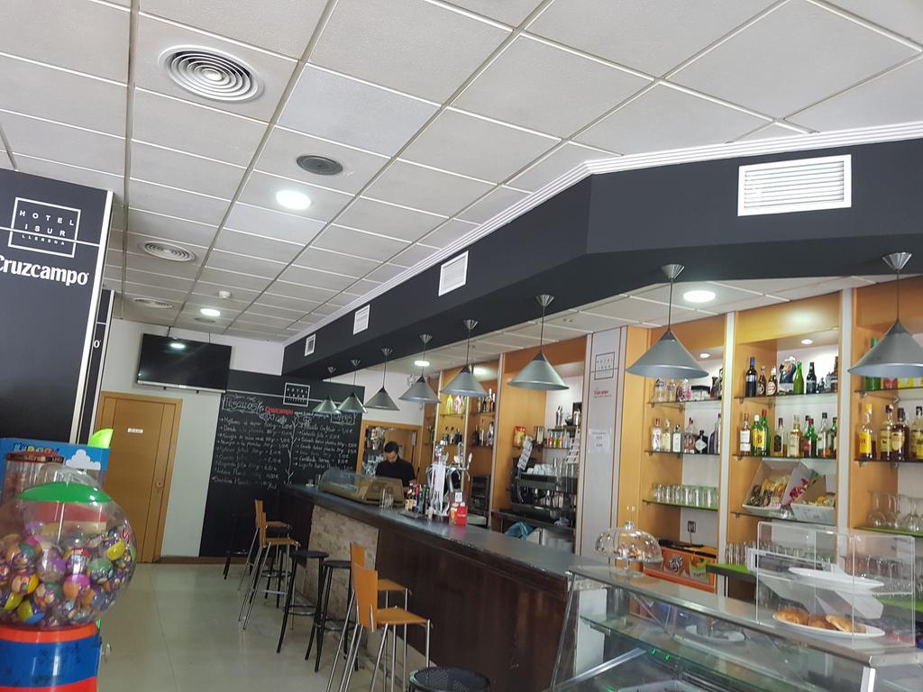 Hotel Isur ييرينا المظهر الخارجي الصورة