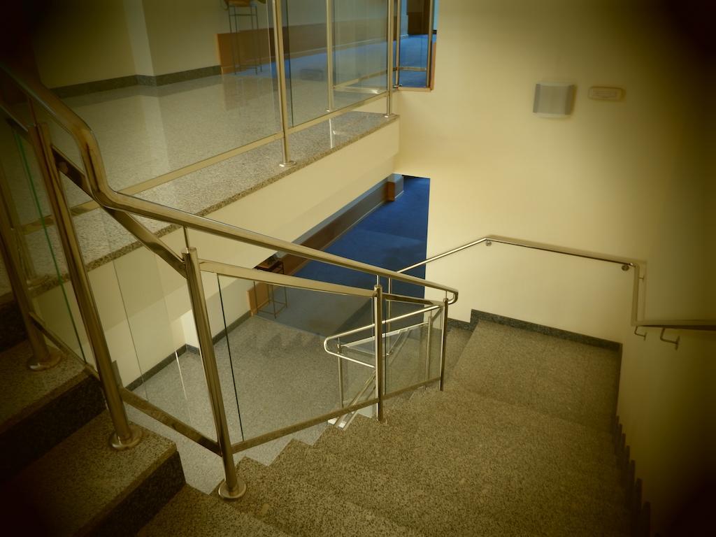 Hotel Isur ييرينا المظهر الخارجي الصورة